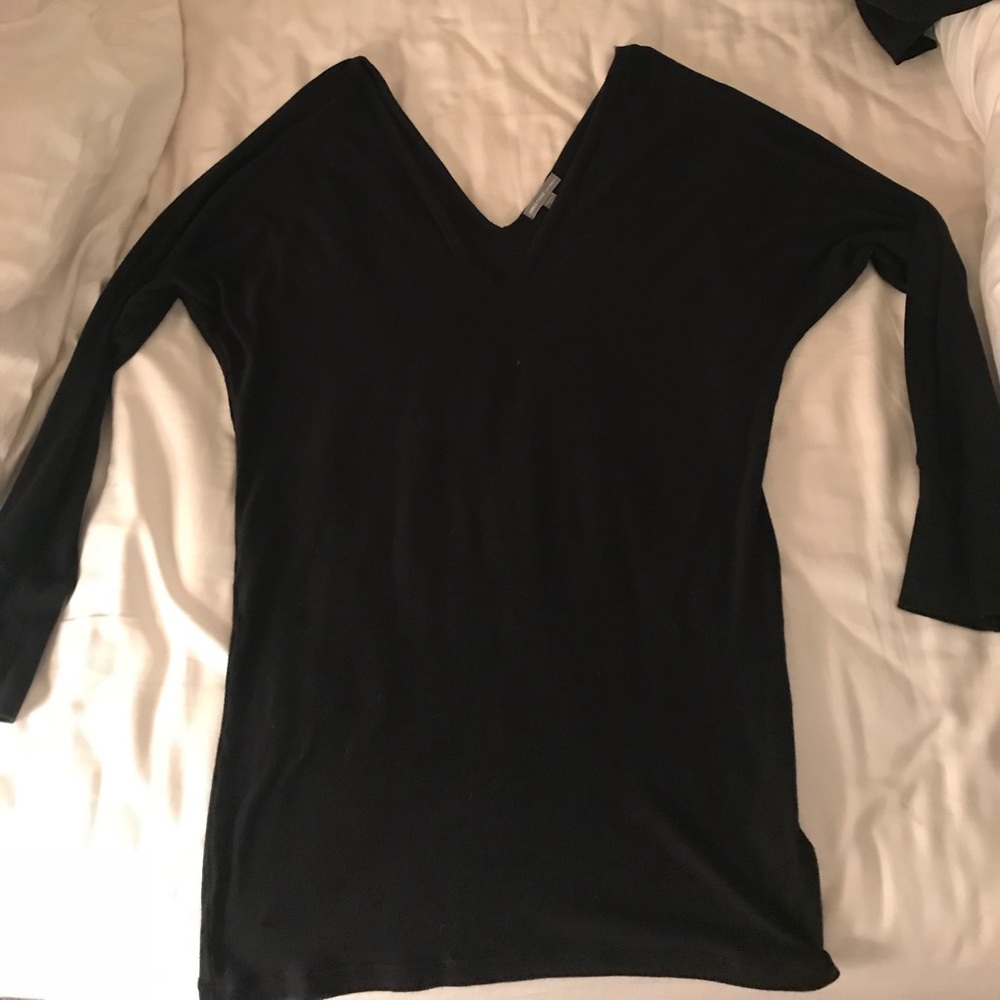 Deep V Classic James Peres Black Long Shirt sz 1